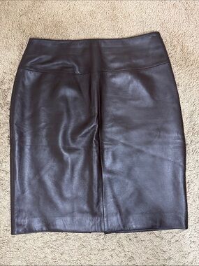 Valerie Stevens Soft Brown Genuine Leather Pencil Skirt size 10 Quiet Luxury
